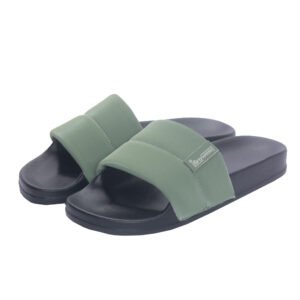 Slides / Slippers